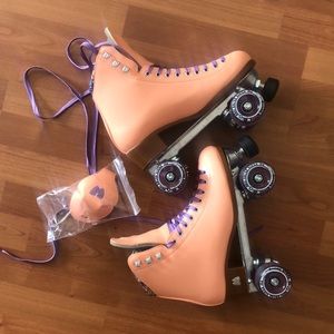 Pink beach bunny moxi roller skates